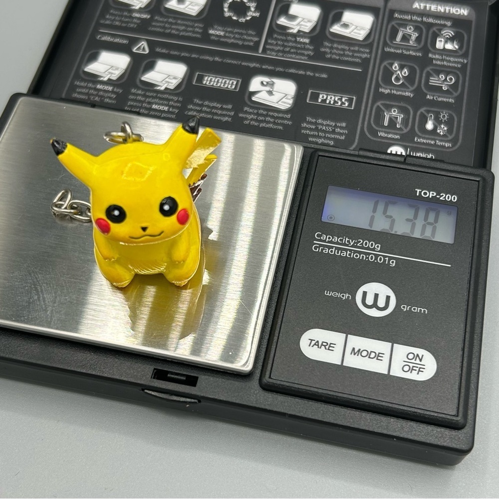 Vintage 1995 Pikachu Pokémon Keychain - Picture 7 of 7